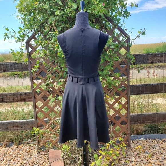 AMANDA UPRICHARD Elegant Black Sleeveless Dress Women's Size Small NWOT - Picture 14 of 16